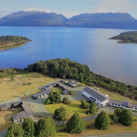 Lone Moose Backpackers Hostel Te Anau Bagian luar foto
